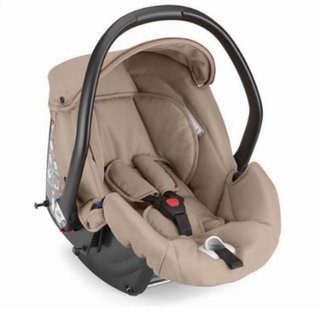 Carro Bebé Combi TRIO