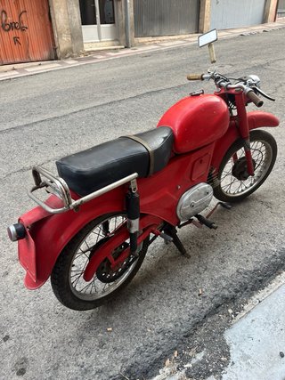 GUZZI LARIOS 110