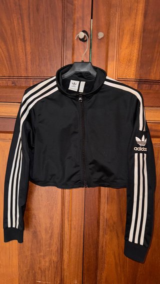 Chaqueta Adidas Crop Top Negra