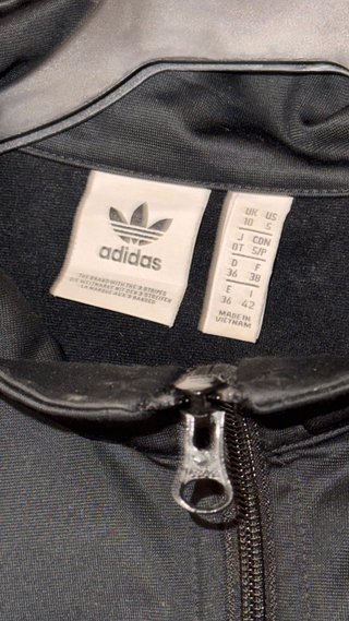 Chaqueta Adidas Crop Top Negra