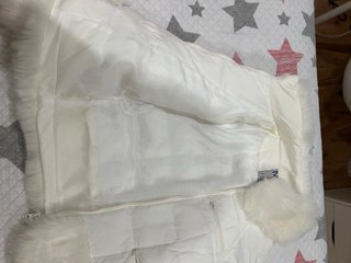 Chaqueta Md'M blanca(precio en tienda 100-150)