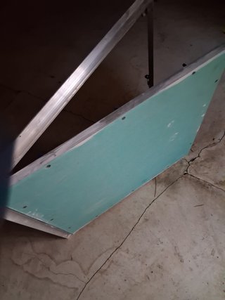 Tapa de registro metálica