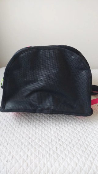 Mochila Arena Negra y Rosa Deportiva