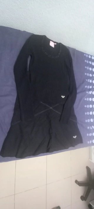 Conjunto Roxy Falda y Jersey Negro Talla S/M