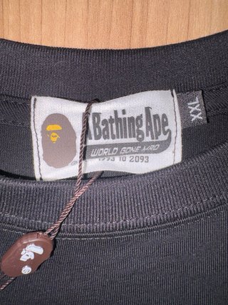 Camiseta BAPE Negra con Estampado de Leopardo