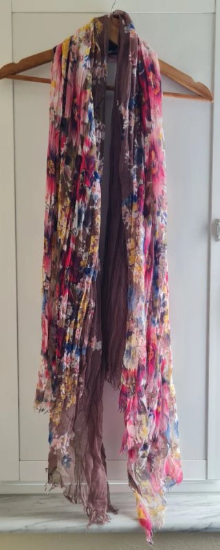 Fular estampado flores