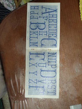 Album de Letras, punto de cruz