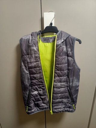 Chaleco Quechua gris y verde