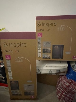 Lámpara de pie LED Nilda Inspire, sin estrenar
