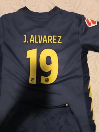 Equipación Atlético de Madrid Julián Álvarez