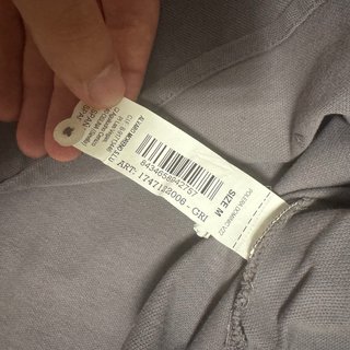 Polera Álvaro Moreno Gris Manga Larga