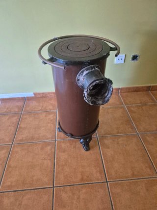 Estufa de leña Ergóm Lebeña vintage