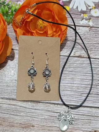 Conjunto Vintage Pendientes y Collar