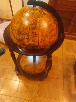 Globo terráqueo bar madera