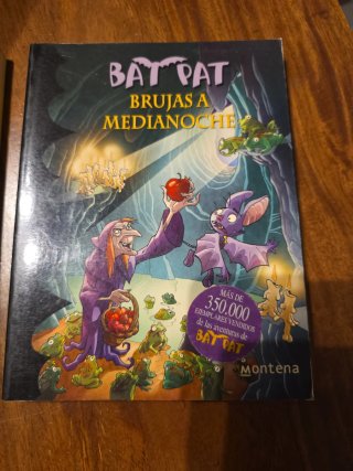 Lote 2 libros Bat Pat 2. Brujas a medianoche, y