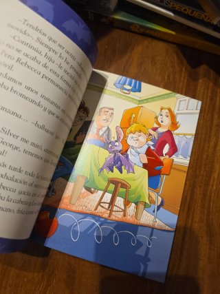 Lote 2 libros Bat Pat 2. Brujas a medianoche, y
