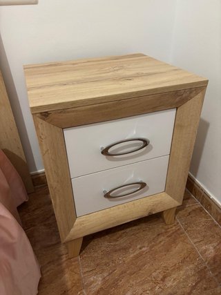 Armario puertas correderas madera y blanco