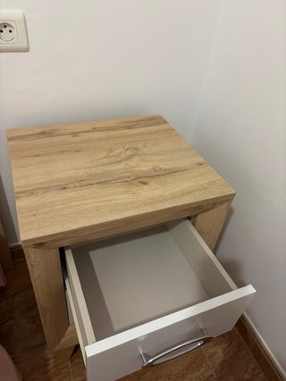 Armario puertas correderas madera y blanco