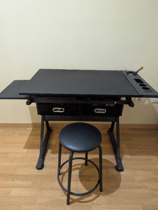 Mesa de dibujo inclinable negra