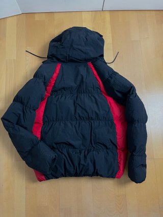 Chaqueta Jordan Negra y Roja