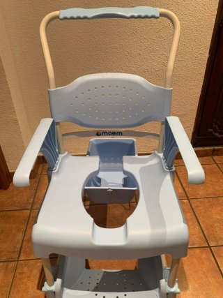 Silla ducha e inodoro MOEM con ruedas