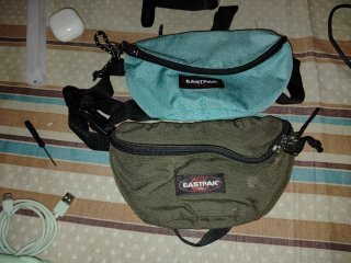 2 Marsupi Eastpak Blu Petrolio e Verde Oliva
