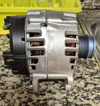 Alternador VW AG Valeo 05E 903 026 K