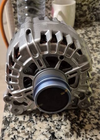 Alternador VW AG Valeo 05E 903 026 K