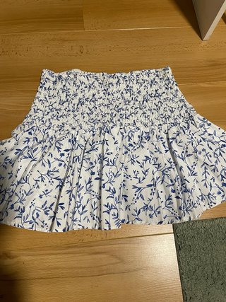 Falda corta estampada floral