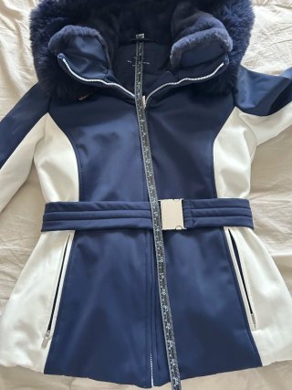 Chaqueta de esquí Oysho azul y blanca Talla S