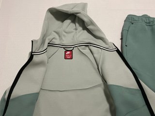 Chándal Nike Tech Fleece Gris y Verde Azulado