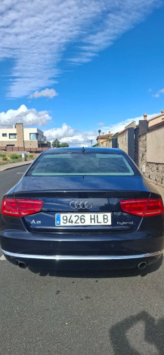 Audi A8 2012