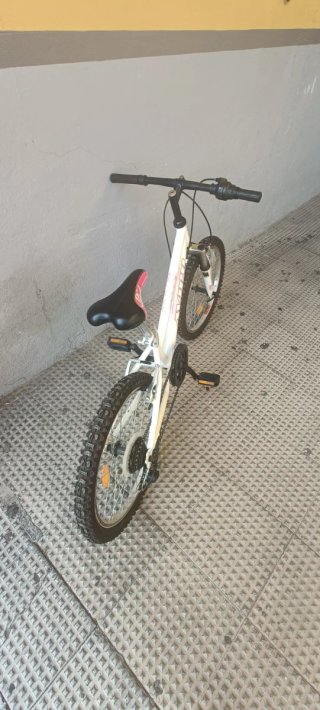 Bicicleta Avigo ideal para Niña