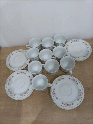 Juego 10 Tazas / pocillos y Platos Santa Clara