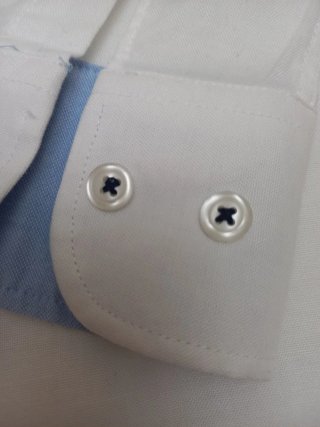 Camisa de vestir blanca para hombre