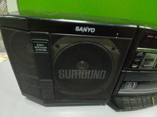 Radio Casete Sanyo Retro Negro/Gris