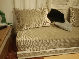 Sofá Marroquí Beige y Dorado