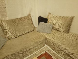 Sofá Marroquí Beige y Dorado