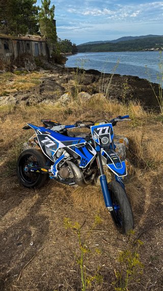 Llantas Supermotard con Discos y Escape