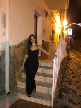 Vestido largo negro ajustado