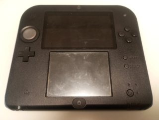 Nintendo 2DS Nera con Custodia Rossa