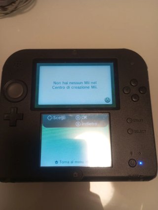 Nintendo 2DS Nera con Custodia Rossa