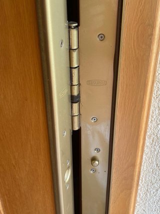 Puerta blindada madera