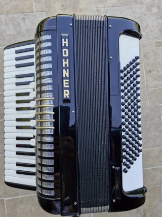 Acordeón Hohner Verdi II