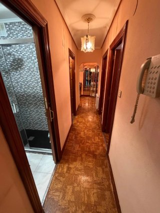 Piso exterior c Llano, Cruces con garage