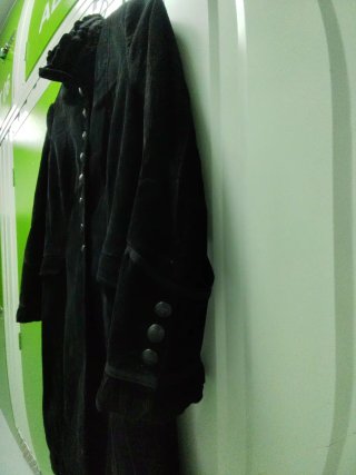 Chaqueta de pana tres cuartos negra pana