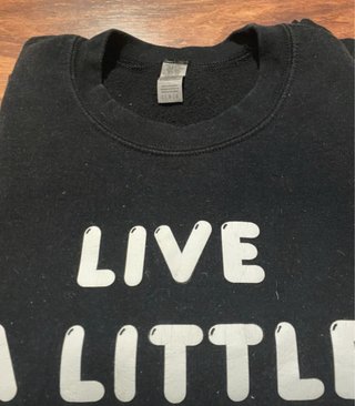 Sudadera Live A Little Love A Lot
