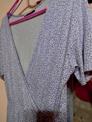 Vestido Pull&Bear floral talla L