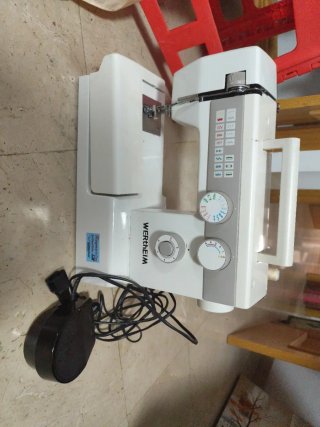 Máquina de coser Wertheim