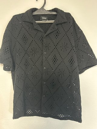 Camisa negra calada Pull&Bear Talla M